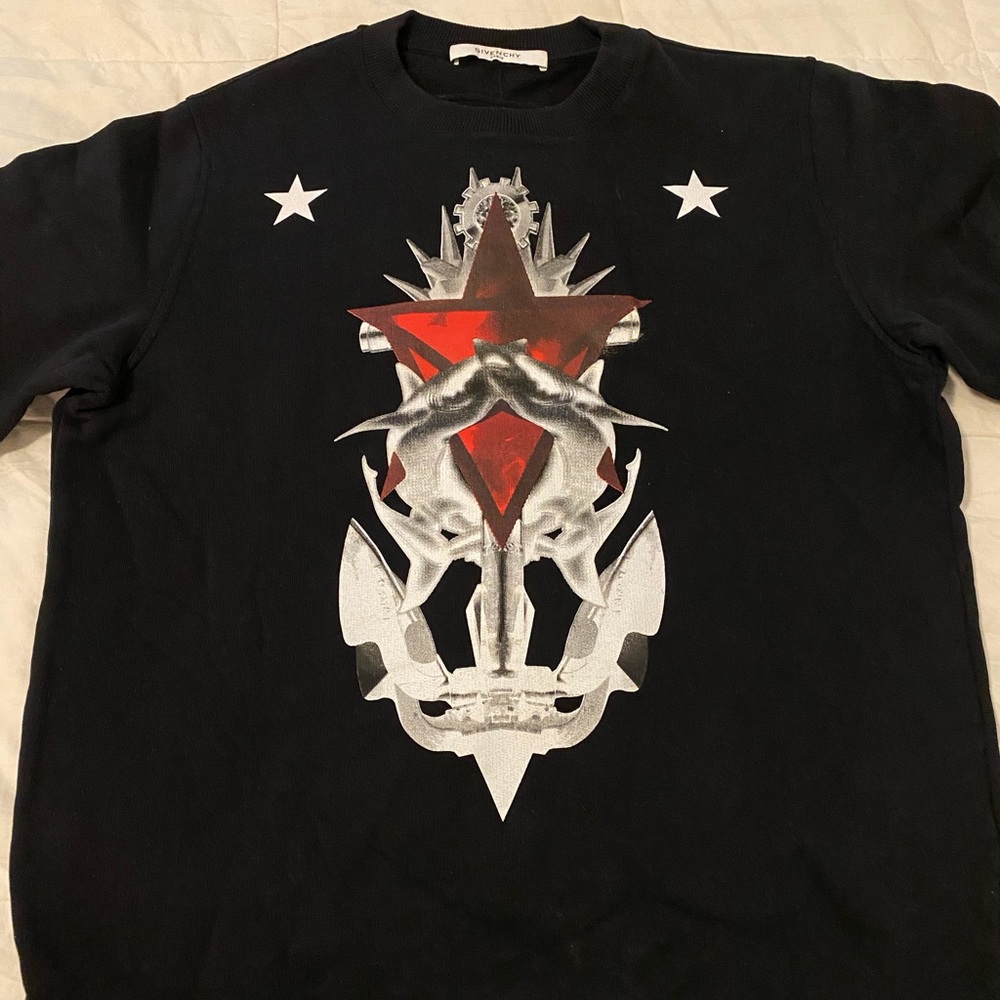 Black Givenchy sweatshirt